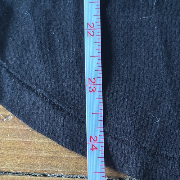 American Eagle Outfitters Black Short Sleeve Tee womens medium v neck - Picture 8 of 11